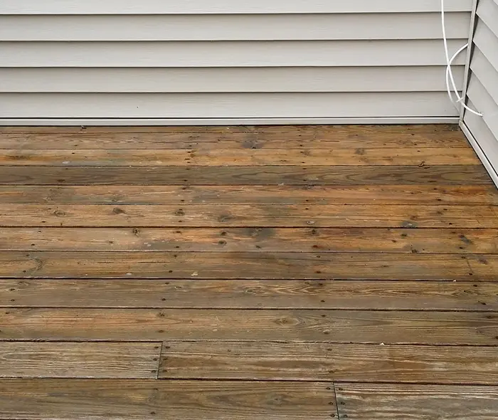 Deck-Cleaning-AFTER-ic-webp-2