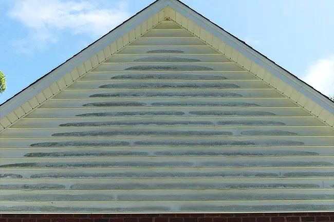 House-Washing-BEFORE-ic-webp